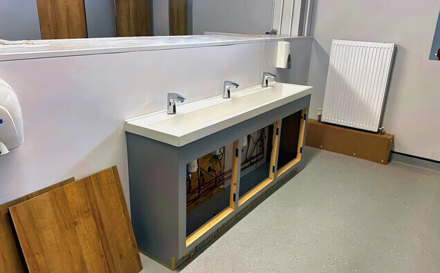 https://plumberdaglish.com.au/uploads/2025/06/commercial-plumbing-241560.jpg