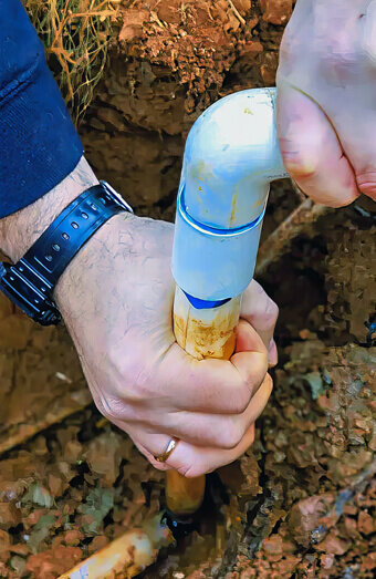 https://plumberdaglish.com.au/uploads/2025/06/emergency-plumbing-882356.jpg